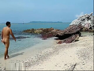 Beach Spy Video Clips of Guys Naked in Public gay amateur gay beach gay fetish